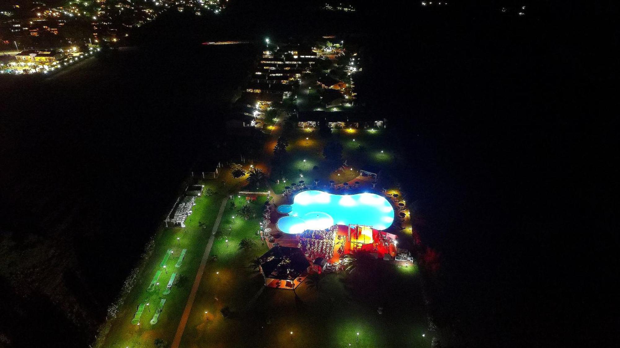 مونتي ناي Rey Beach Club المظهر الخارجي الصورة