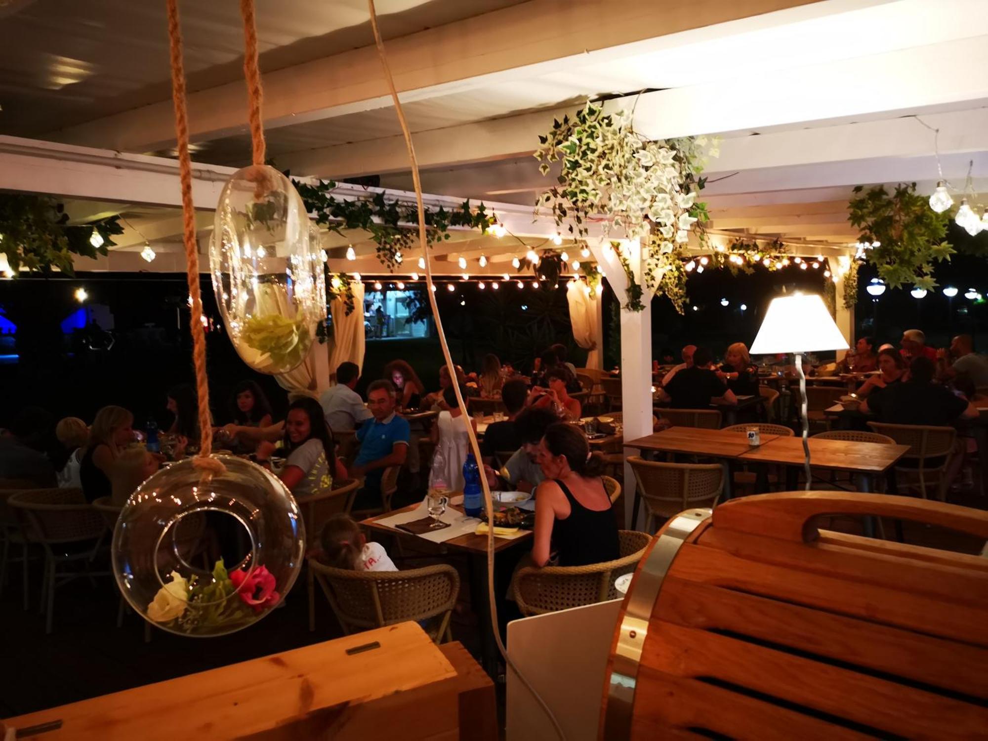 مونتي ناي Rey Beach Club المظهر الخارجي الصورة
