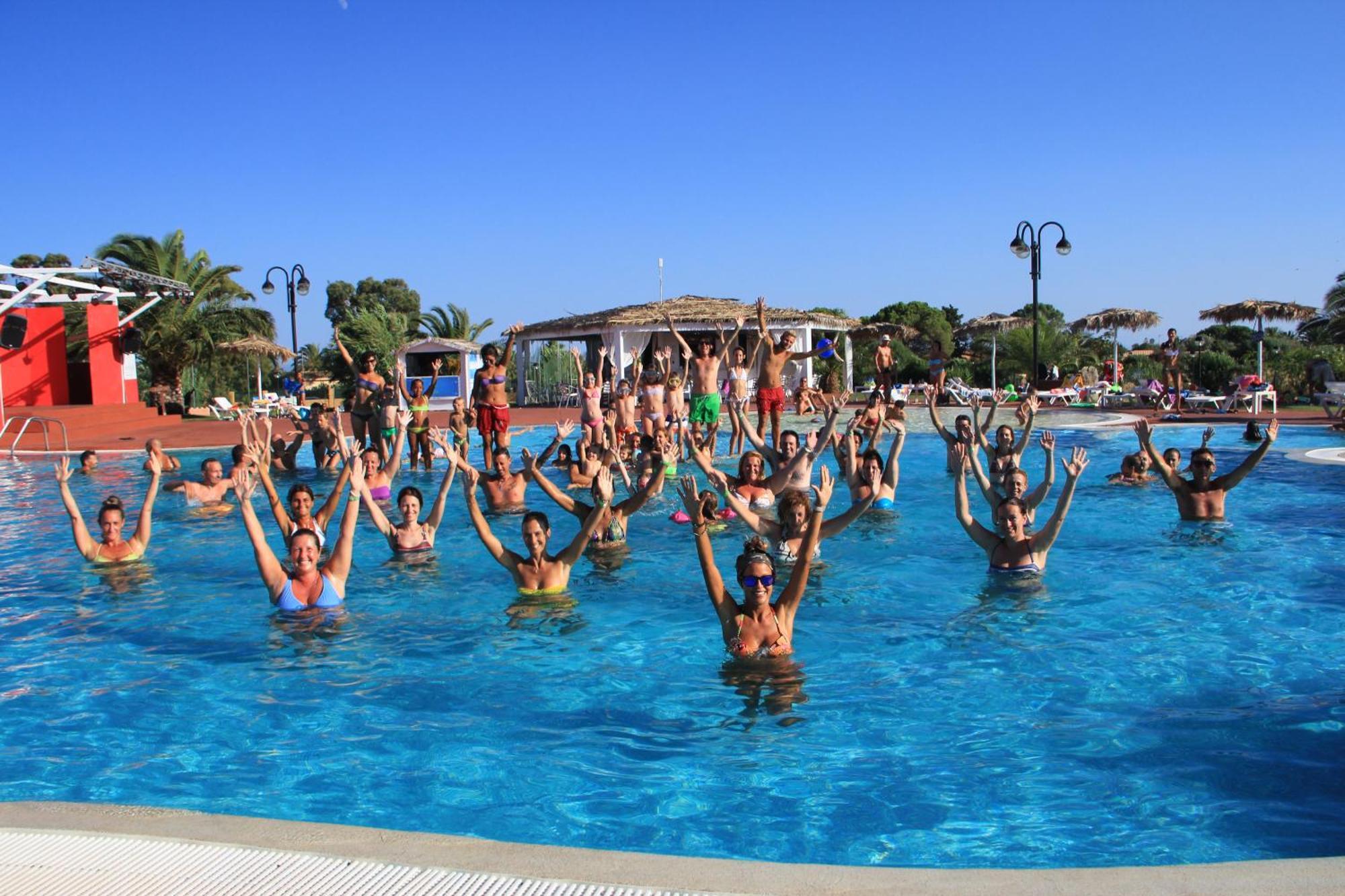 مونتي ناي Rey Beach Club المظهر الخارجي الصورة